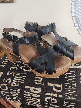 Dankso Black Leather Strappy Clog Sandals - Women's